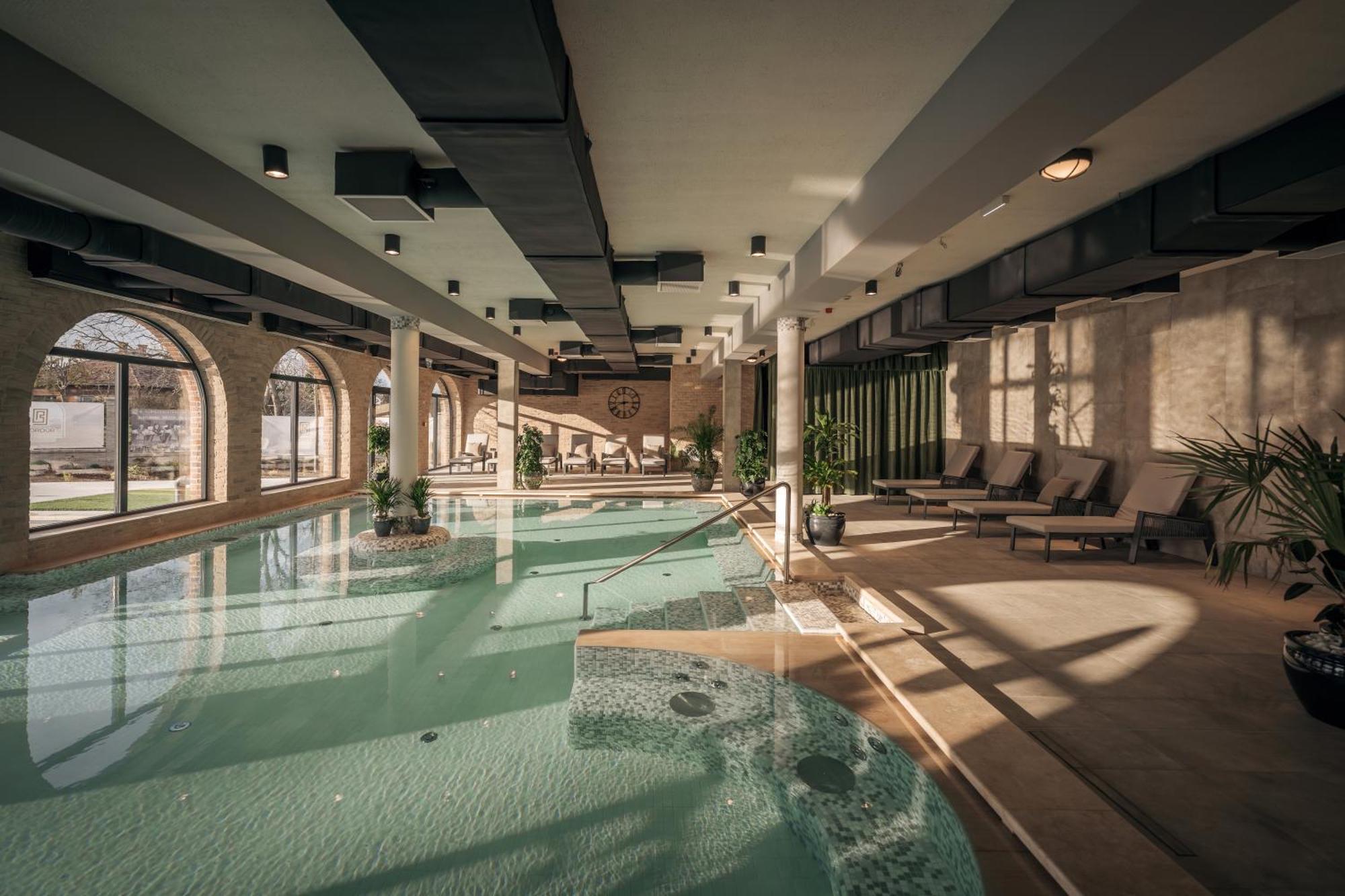 Hotel Bordur Wellness Superior Es Szonyegmuzeum