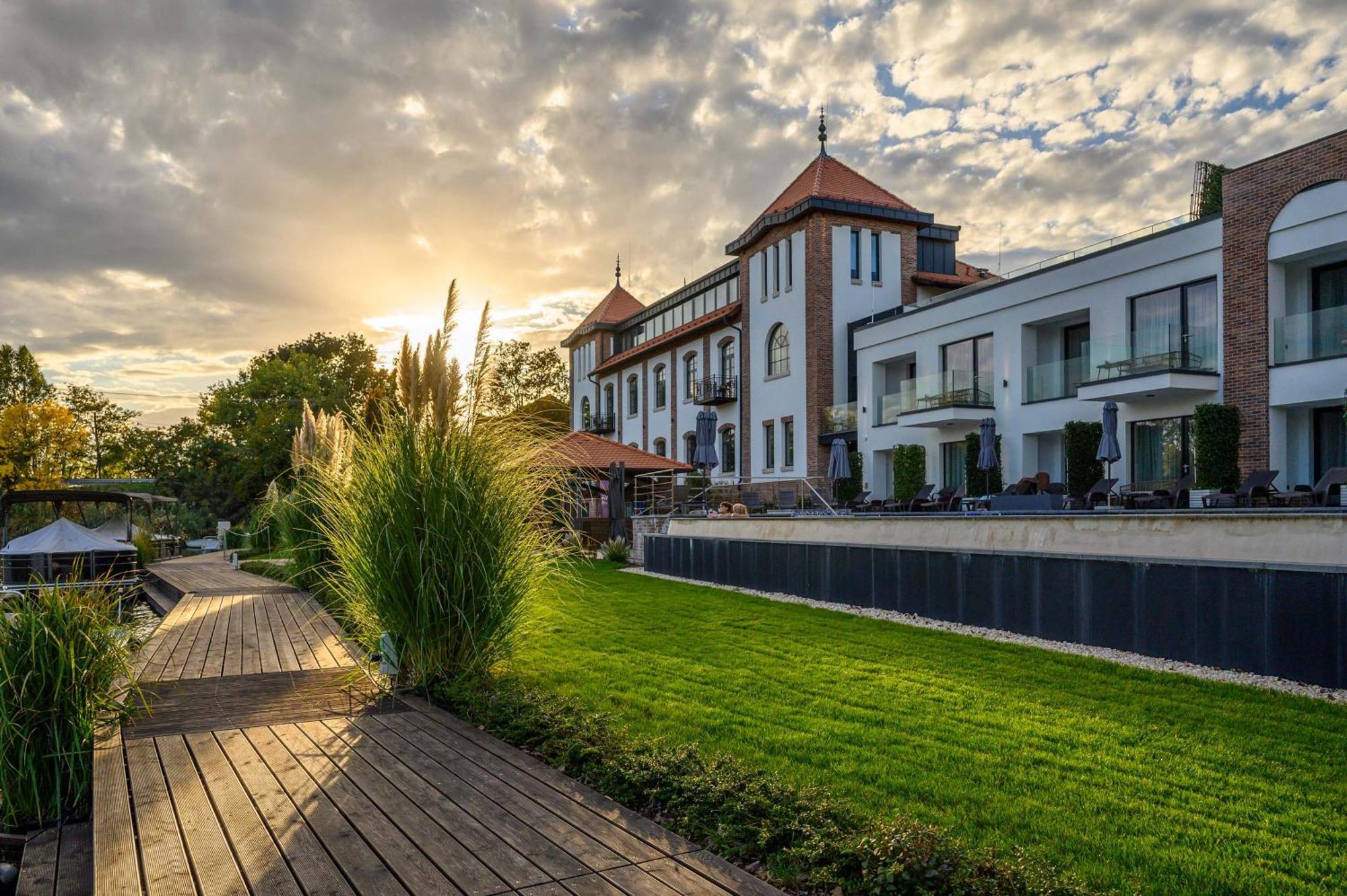 Bordur Wellness Superior Es Szonyegmuzeum 4* Békésszentandrás