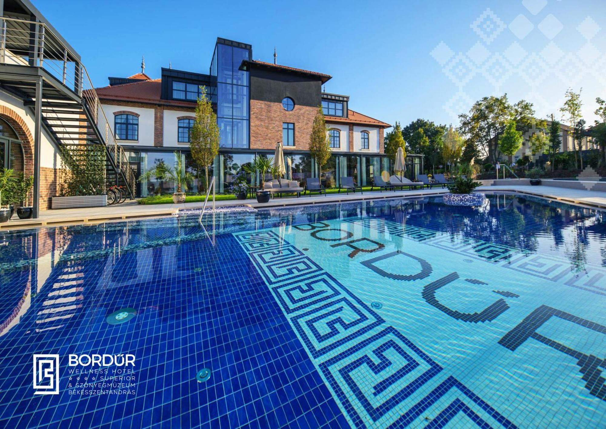 Bordur Wellness Superior Es Szonyegmuzeum 4*